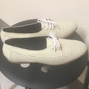 American Apparel Amanda Oxfords